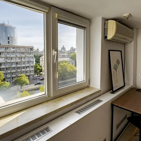 Old Center River View-4br-parliament-metro-park Βουκουρέστι
