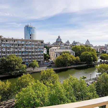 Old Center River View-4br-parliament-metro-park Βουκουρέστι