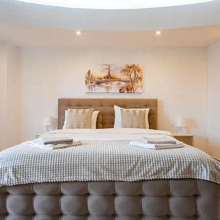 Old Center River View-4br-parliament-metro-park Apartamento Bucarest