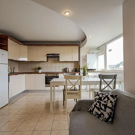 Old Center River View-4br-parliament-metro-park Daire Bükreş