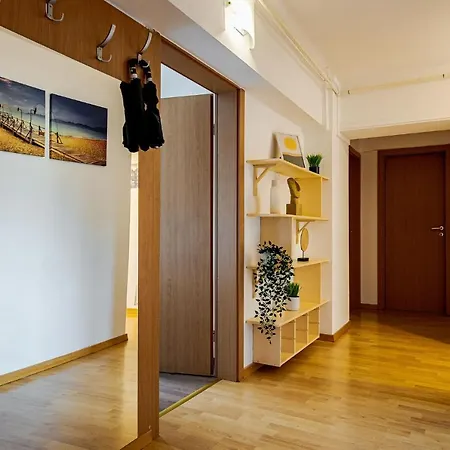 Old Center River View-4br-parliament-metro-park Daire Bükreş