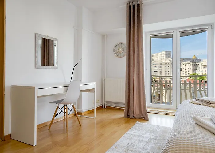 Old Center River View-4br-parliament-metro-park Apartman *