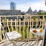 Apartment Old Center River View-4br-parliament-metro-park Bucharest
