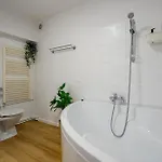 Apartment Old Center River View-4br-parliament-metro-park *